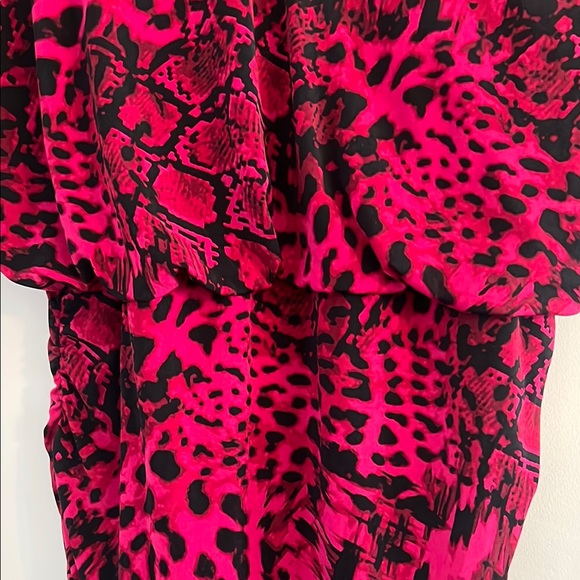 Thalia Sodi Vibrant Red and Black Animal Print Ruched Midi Dress Size L - Picture 5 of 13